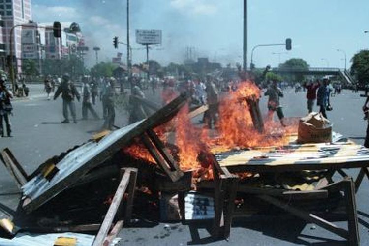 Belajar dari Mei 1998, Kenali Pola Provokator Memantik Kerusuhan