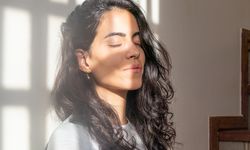 Bagaimana Cara Sinar Matahari Bantu Tubuh Produksi Vitamin D?