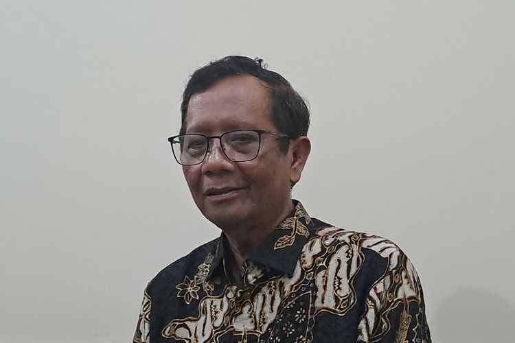 [HOAKS] Mahfud MD Dilantik Menjadi Jaksa Agung pada September 2025