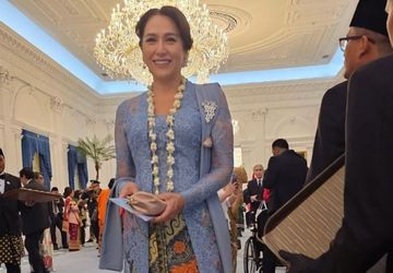 Setelah 55 Tahun, Kartika Sari Dewi Soekarno Akhirnya Ziarah ke Makam Bung Karno