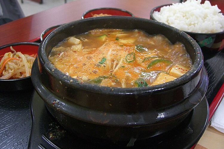 Resep Sup Doenjang ala Drakor Bon Appétit Your Majesty