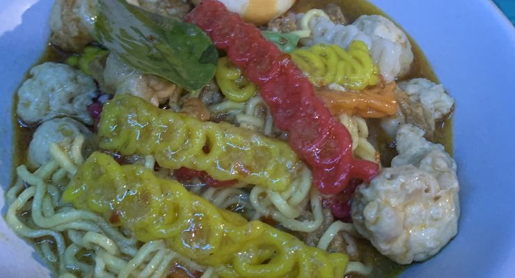 Seblak Tulang Sultan Teteh Sri, Hidden Gem di Dalam Gang Dipatiukur