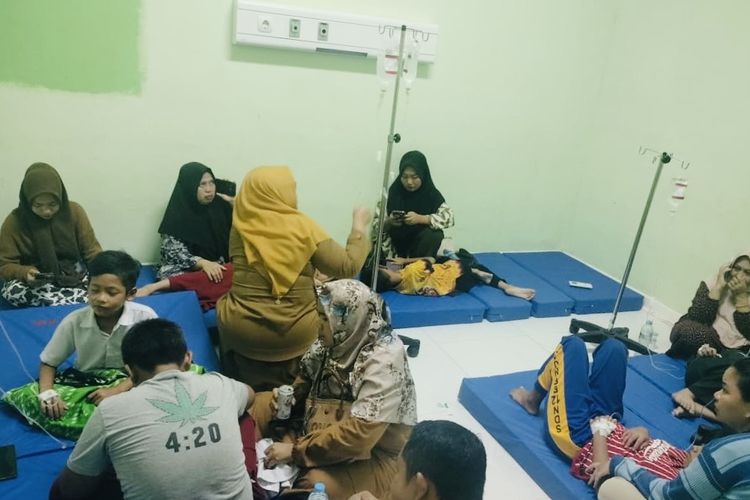 20 Siswa SD di Kalbar Diduga Keracunan MBG, Wali Murid: Orangtua Pasti Tidak Meracuni Anaknya